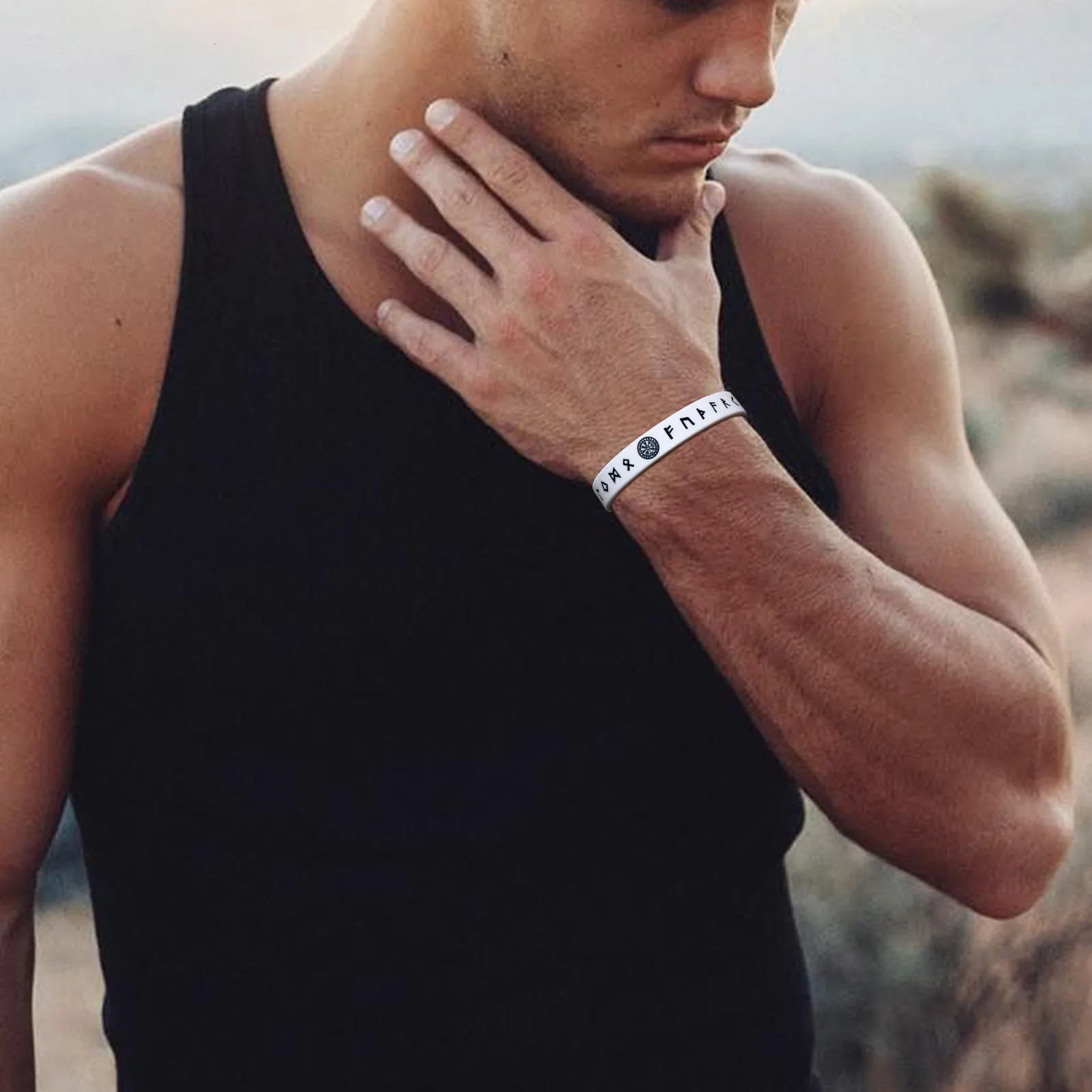 Vnox 12mm Silicone Bracelet for Men Soft Rubber Silicone Wristband Nordic Viking Compass Rune Almut Bangle Set 251014