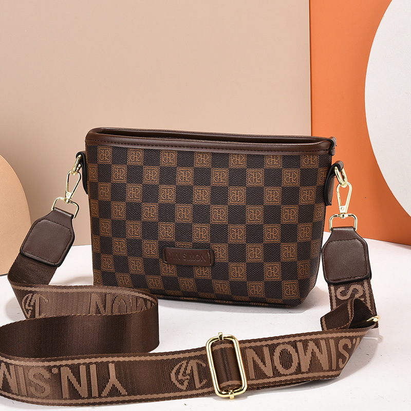 Luxury Brand Designer Bag 2025 New High-End Women's Shoulder Crossbody Bag PU Fashion Small Square Dumpling Bag Women's Bag