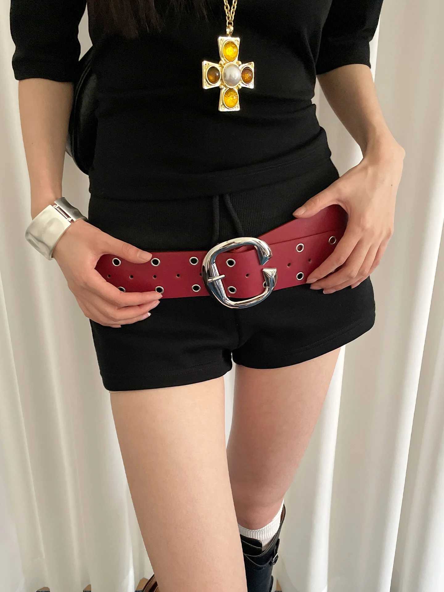 Heavy Industrial Punk Style DoubleRow Hole Decoration Wide Version Belt For Women A Niche And Versatile Leather Belt W251018