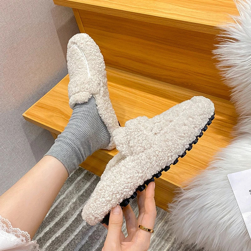 Curly Lambswool Shoes Ladies White Fur Slippers Femmes Slip On Mules Winter Warm Closed Toe Slides Women Sheep Woolen Flats 251013