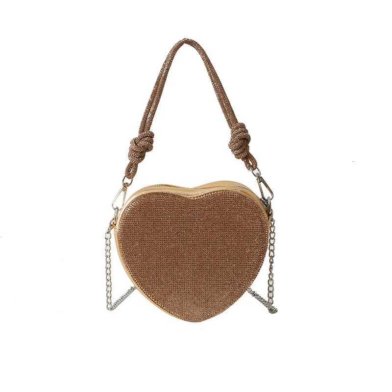 Luxury Diamonds Heart Design Handbags For Women Shiny Stone Women Shoulder Bag 2024 New Style Womens Bag Party Cute Purse Z251018
