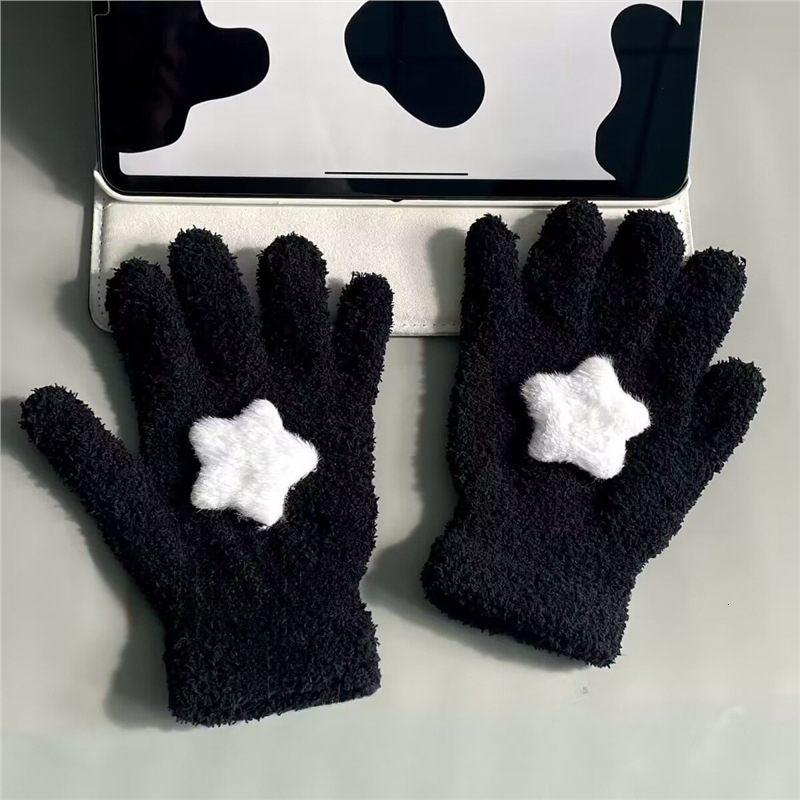 Ins Korean Milk Powder Star Gloves Coral Fleece Warm Student Winter Outdoor Cycling Bestie Same Style