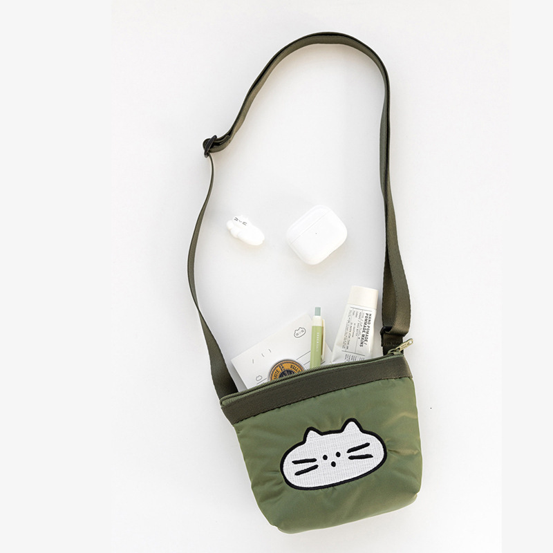 Designer Korean style crossbody bag, cat cartoon cute embroidered ID card small bag, lightweight nylon phone bag, shoulder bag