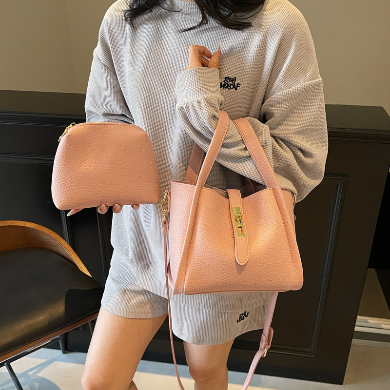 Luxury Brand Designer Bag Lychee Pattern Small Bag For Women 2025 New Fashion Trendy Casual Versatile Shoulder Bag Commuter Crossbody Bucket Bag