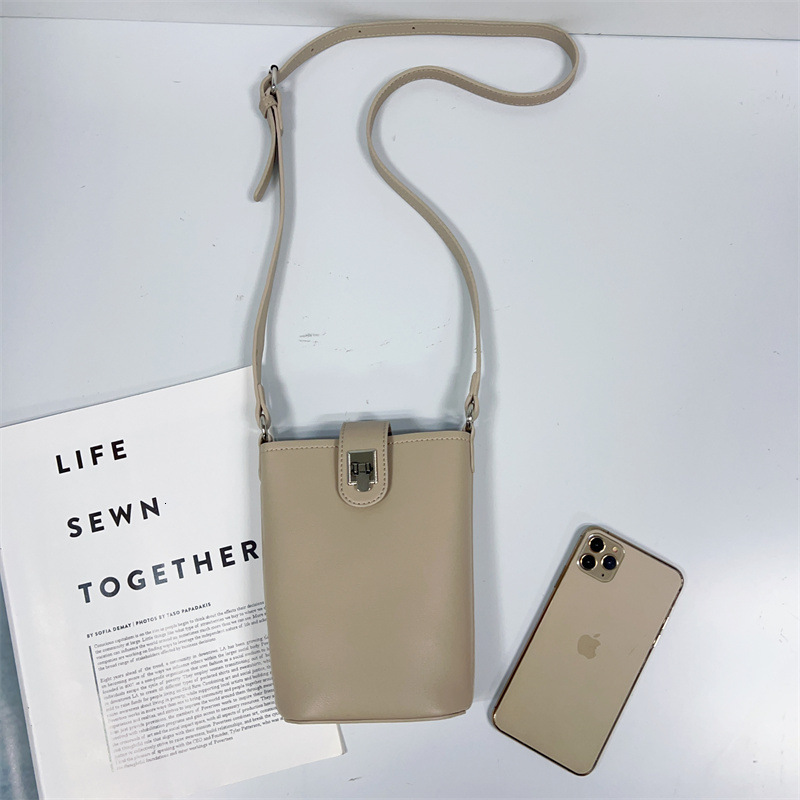 Luxury Brand Designer Bag Fashion Trend Crossbody Bucket Bag New Versatile Single Shoulder Women's Small Bag Korean Version Lightweight Soft Leat