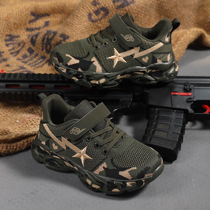 New popular children's shoes with ultra light and soft soles, military training camouflage shoes, fashionable outdoor running shoe design shoes