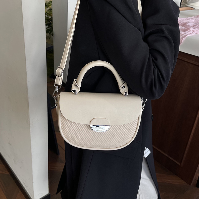Free shipping designer Fashion Bags New Handheld Small Square Bag for Women Simple Casual Single Shoulder Crossbody Bag Exquisite