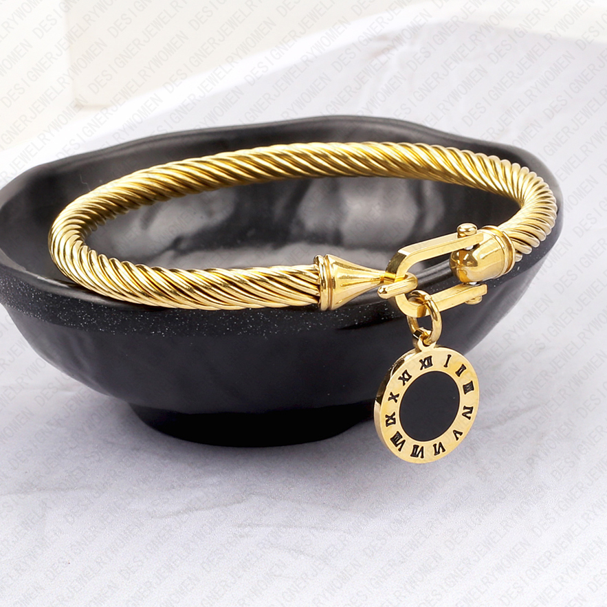 Designer Bracelet Bracelet Women Stainless Steel Horseshoe Clasp Bracelets Roman Numeral Bangle Pendant Bangles Luxury Jewlery Designer for Women Eleg
