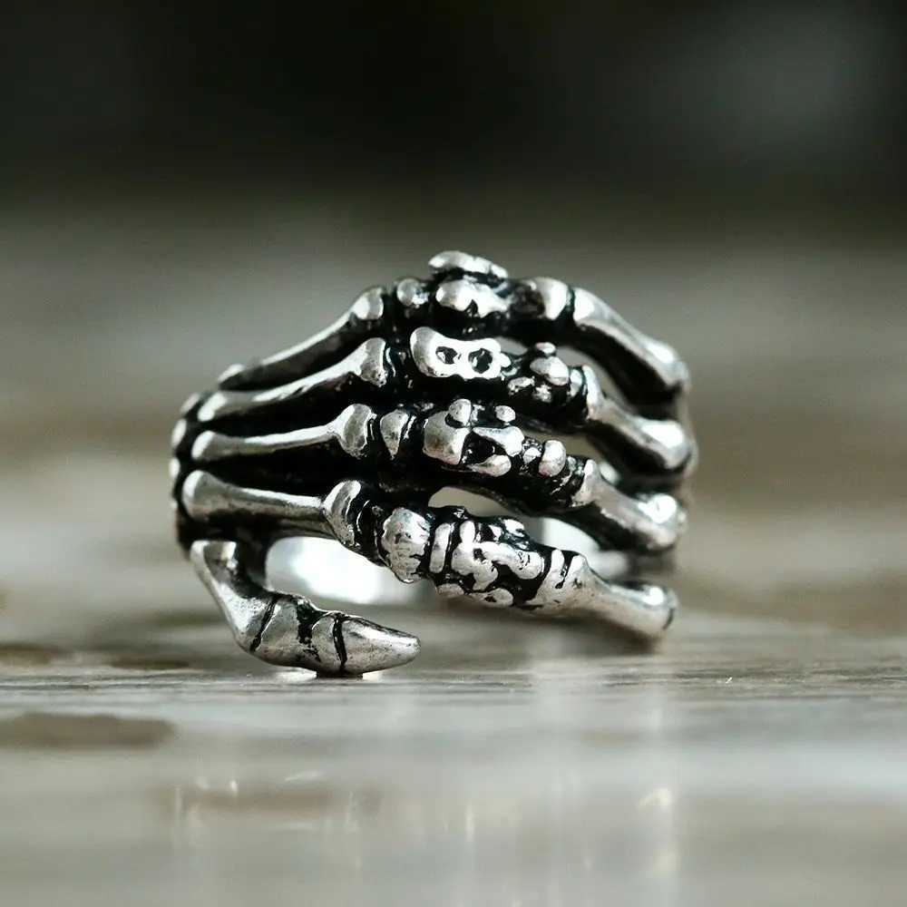 Stainless Steel Skull Rings Gothic Skull Skeleton Hand Bone Finger Punk Rock Ring Hand Bone Rings J251020