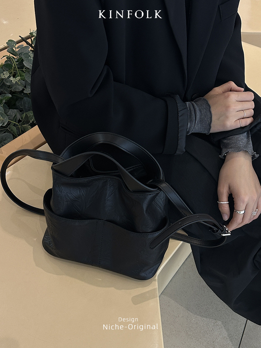 2025 Spring/Summer New Style Handbag - Grab Pattern Retro Soft Leather Large Capacity Multi-compartment Bucket Bag Single Shoulder Crossbody Bag