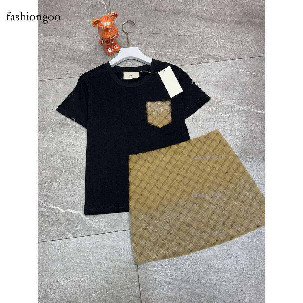 Summer Women's Designer Set Black and White Short Sleeve with Full Letter Print Short Skirt Women's Skirt Set with Rhinestone Design Elegant and High-end