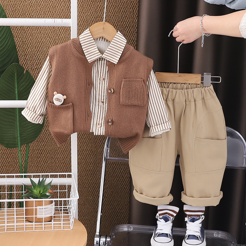 2025 new hot selling children's spring pocket teddy bear sweater vest three piece set baby children's clothing boys' set spring and aut