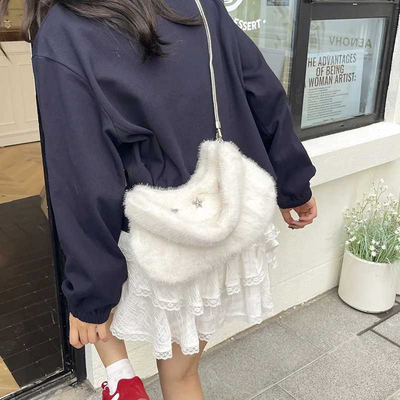 Cute Plush Winter New Fluffy Shoulder Bag with Strap Hobo Crossbody Bag for Women Casual and Versatile Handle Chain BagT251020