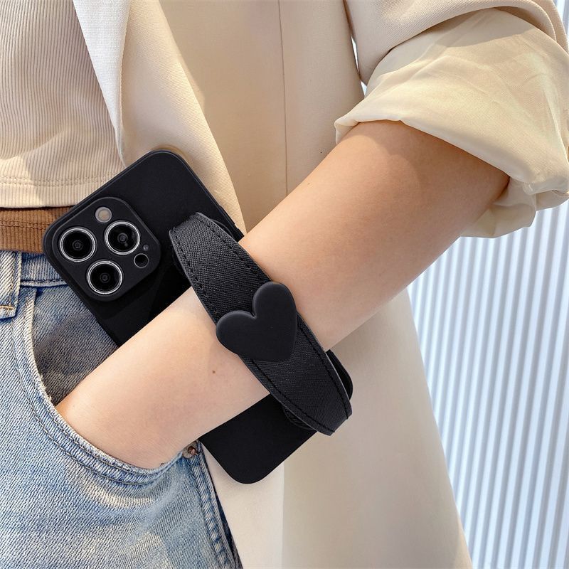 Black Heart Wristband Compatible with iPhone 17 Phone Case iPhone Max Crossbody 16/15 Soft 14 Pro