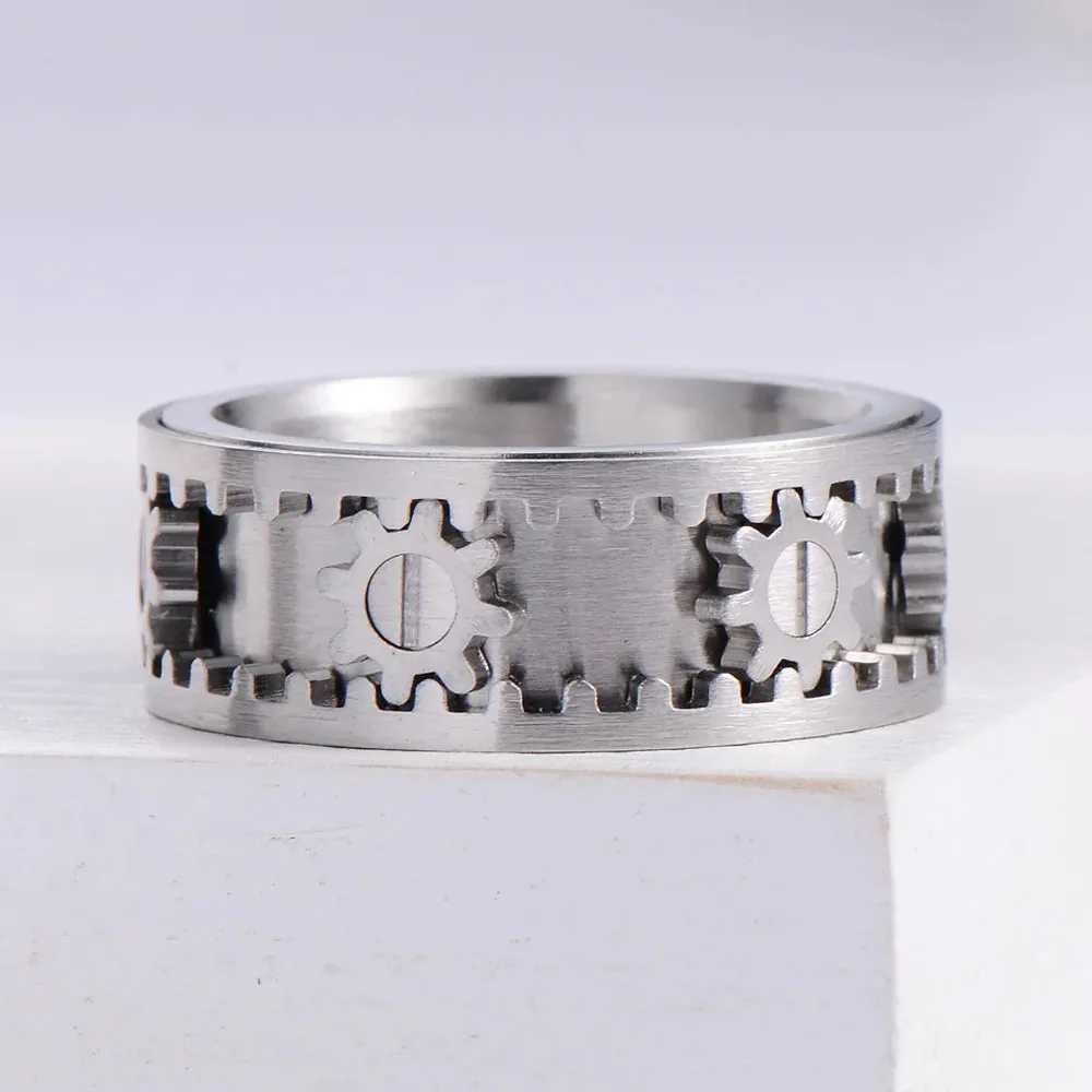 Time to Run Mens Titanium Steel Gear Ring Womens Steelcolored Rotatable Antianxiety Ring J251020