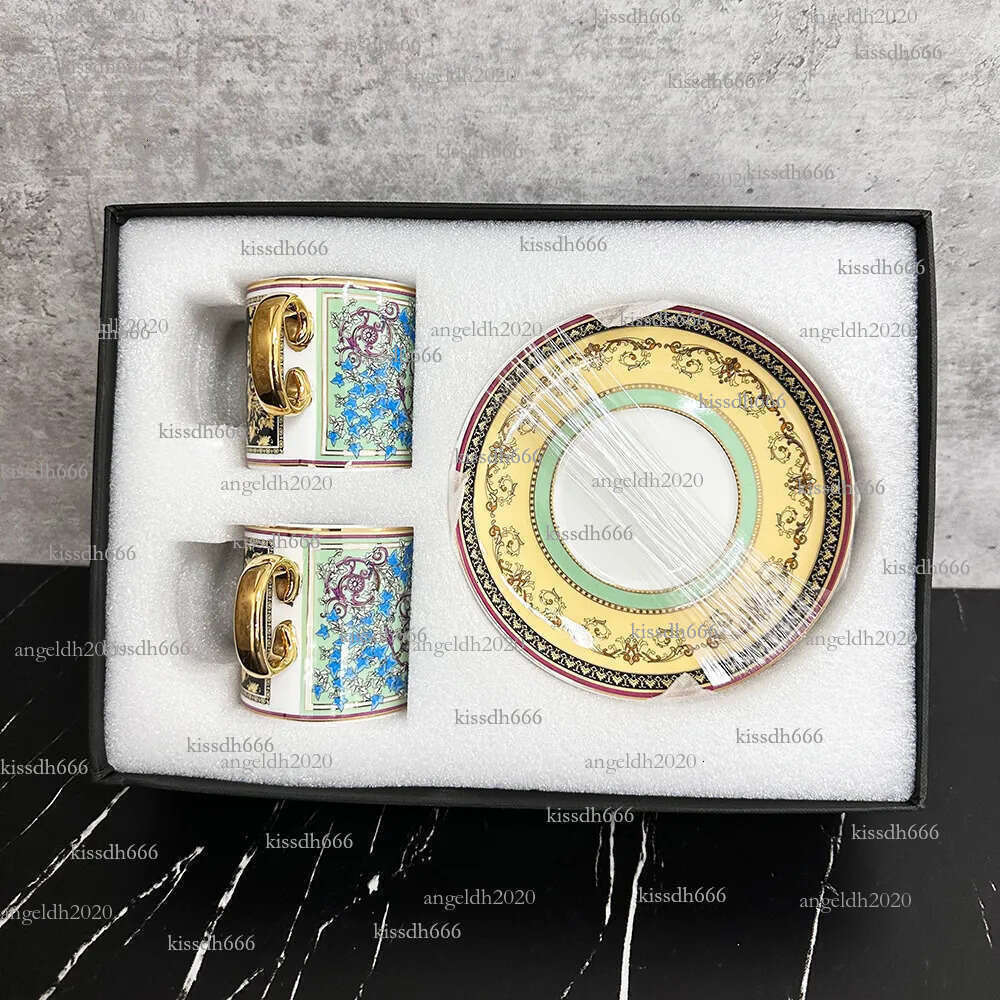 wholesale Retro European Bone China Cups And Saucers Tableware Coffee Plates Dishes Afternoon Tea Set Home Kitchen With Gift Box B5
