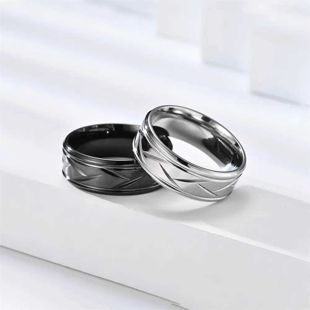 Fashion Stainless Steel Black Ring Personalized Simple Groove Design Ring for Men Women Engagement Accessories J251020