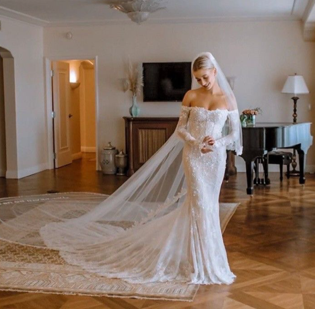 Bieber Hailey Justine Wedding Party Embroidery Custom Words Anniversaries Important Events Bridal Veil 400cm