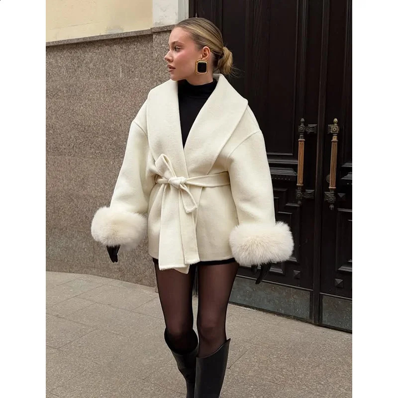 TARUXY Fox Fur Woolen Coats Womens Short Coat Office Lady Removable Elegant Doublesided Wool Overcoat Cardigan Jacket 251017