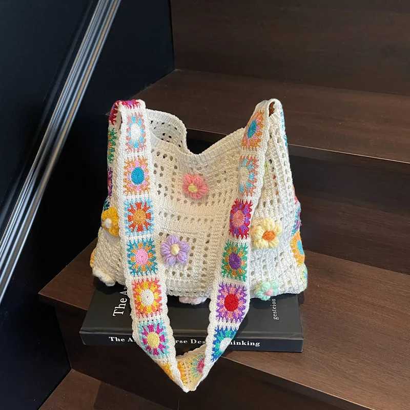 Large Capacity Boho Tote Bag Trendy Floral Crochet Handbag Vintage Multicolor Cutout Knitted Handbag Fashionable Hollow outT251020