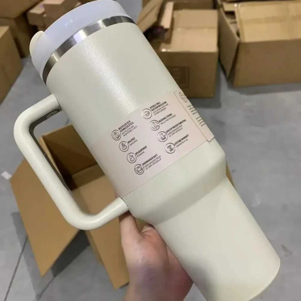 2025 New HOT Large Capacity 40Oz Stainless Steel Vacuum Flask Insated Cup with Lids and Straws Perfect for Travel Y251020