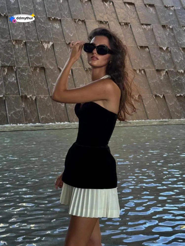 Casual Dresses Sexy Strapless Veet Solid Mini Dress Elegant Off Shoulder Backless Bodycon Vestidos 2024 Women Evening Party Gown ddmythur