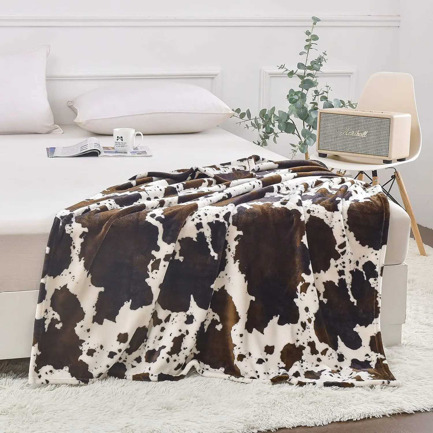 Cow printed blanket adult and childrens gift blanketcomfortable and soft flannel blanketMothers Day Christmas birthday gift C251020