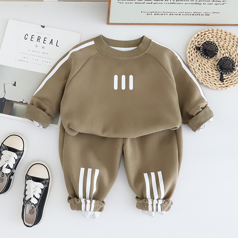 2025 new hot selling striped round neck long sleeved stylish versatile hoodie two-piece set for boys and babies in spring