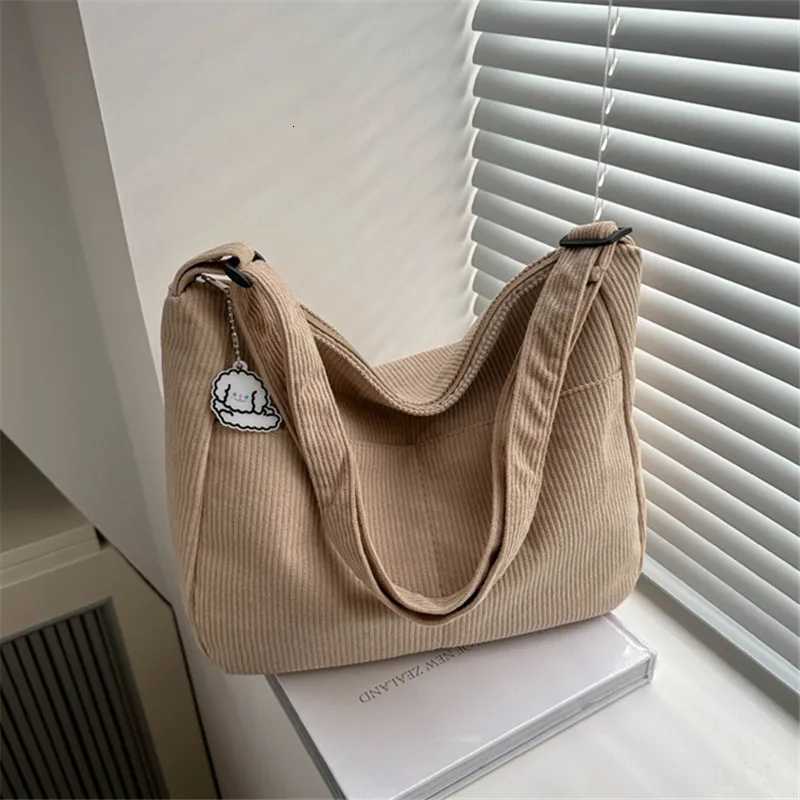 Fashionable Literary Trend Single Cross Body Bags Student Casual Version Simple Dumpling Shoulder Bag Suitable for Daily UseT251020