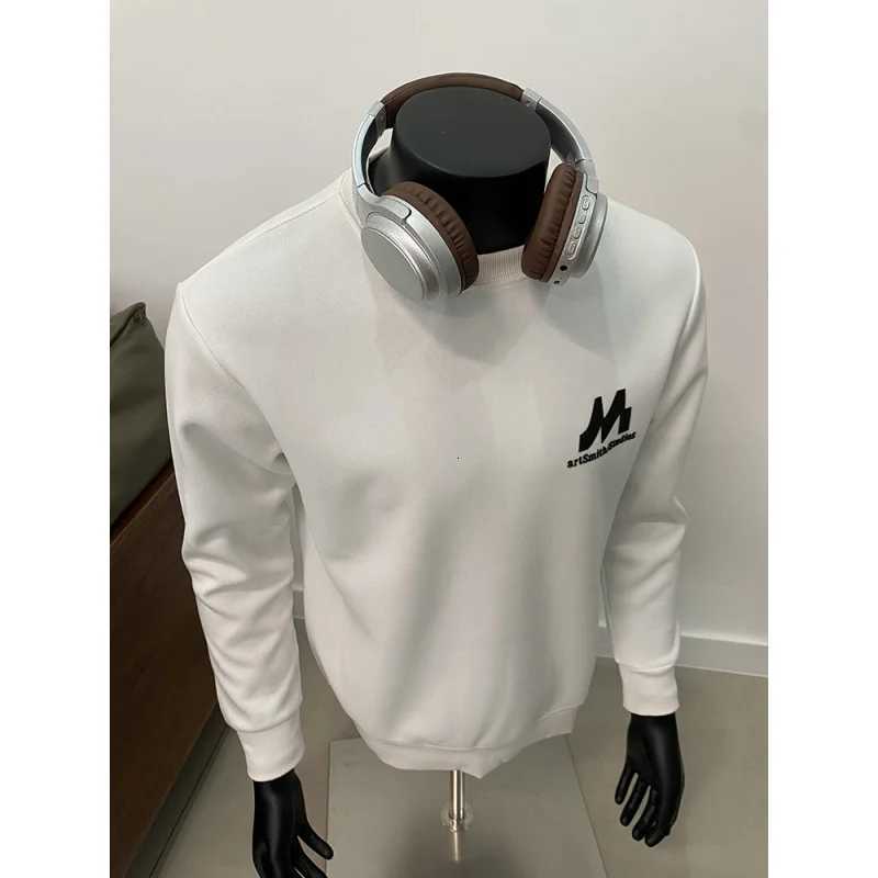 Hoodie mens autumn new threedimensional embossed round neck long sleeved shirt plus size loose casual top W251020