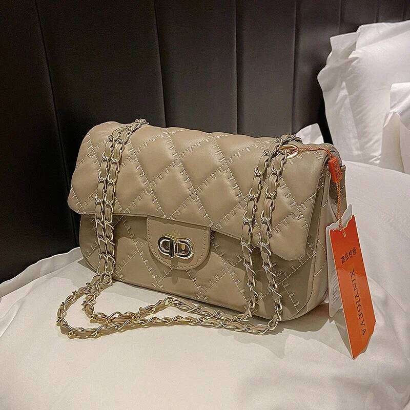 Minimalist Tote Bag With Letter Stylish Commuter Shopper Large Capacity Vintage Fashionable Women Purse Suotong251020 Suotong1020