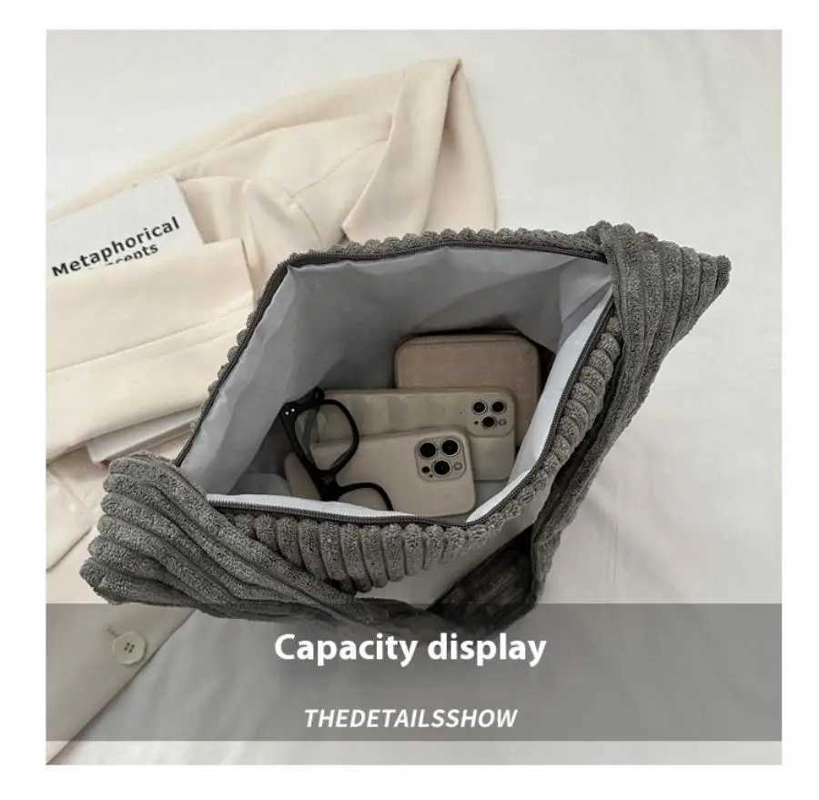 Ladies shoulder bag corduroy large capacity artistic womens bag commuting and class crossbody bagT251020