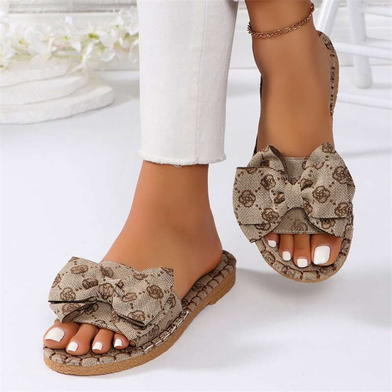 2025 new summer free shipping large size outdoor designer slippers bowknot flat heel womens sandals