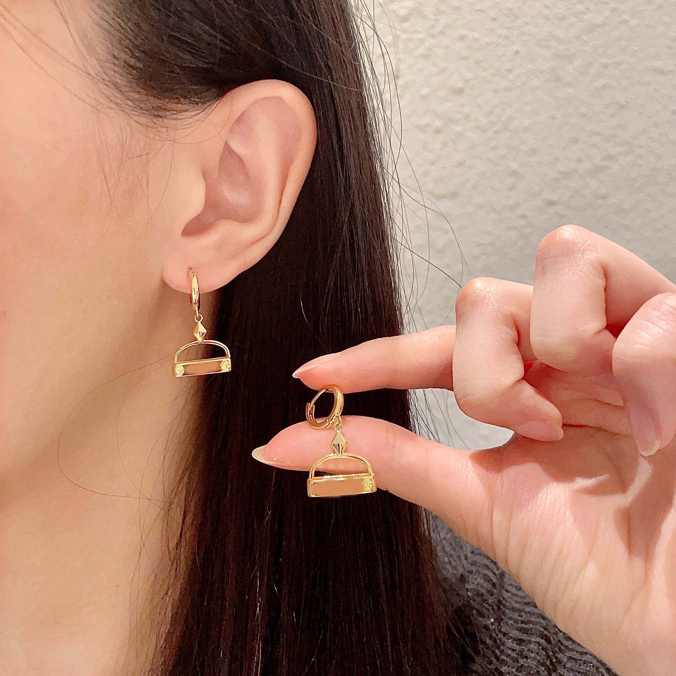 Top Quality Womens Stud Fashion Designers Stud Earrings Woman Designer Earrings Letter Wedding Gifts Jewelry Designer Stud With Gift Box