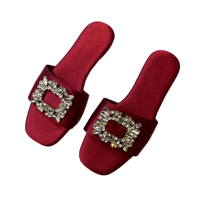 Satin Womens Slippers Summer 2024 Water Diamond Buckle Flat Elegant Sandals Womens Fashion Outdoor Beach Shoes Slippery 240710