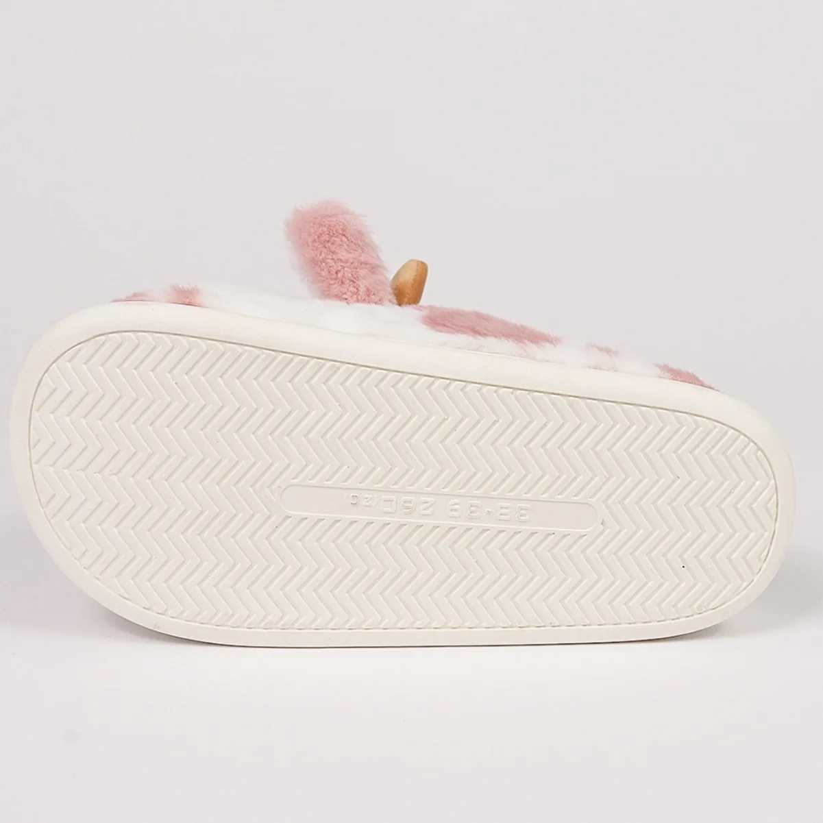 Pallene Cow milk Fuzzy Slippers Women Winter Cartoon Fur Slippers Soft Cozy Plush House Shoes Female Bedroom Cute Furry Slides Z20251020
