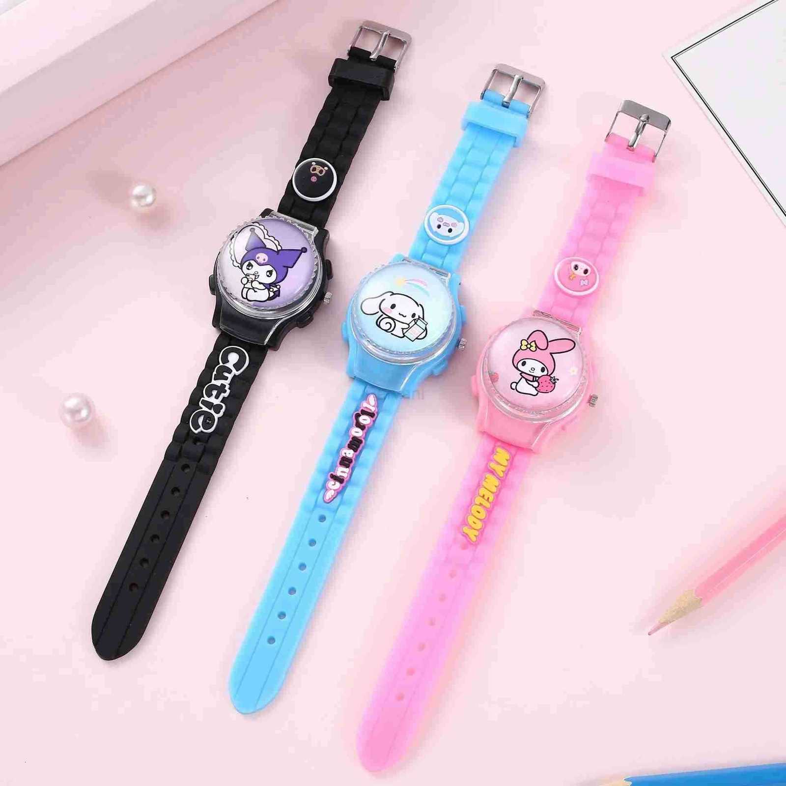 Sanrio Sanrios Cartoon Watch Anime Kuromi My Melody Cinnamoroll Watch Kawaii Crystal Patch Glowing Decompress Rotating Electronic Watch L251020