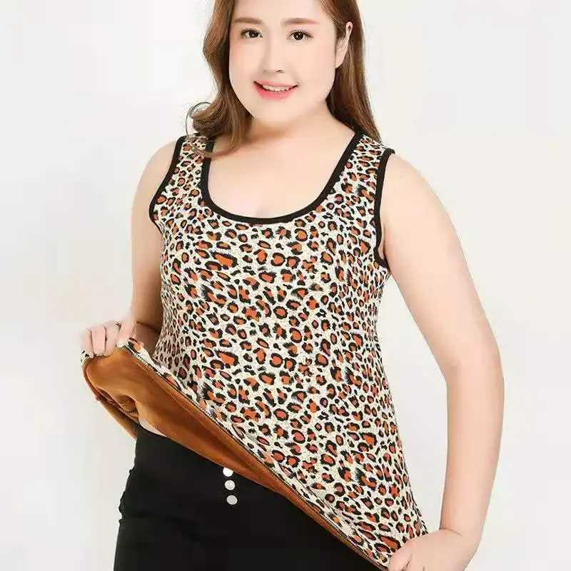 Thickened Bottomed Velvet Women Vest Sexy Winter Clothing Thermal Underwear Warm Tops Sleeveless Slim Undershirt Plus Size 3XLT251020