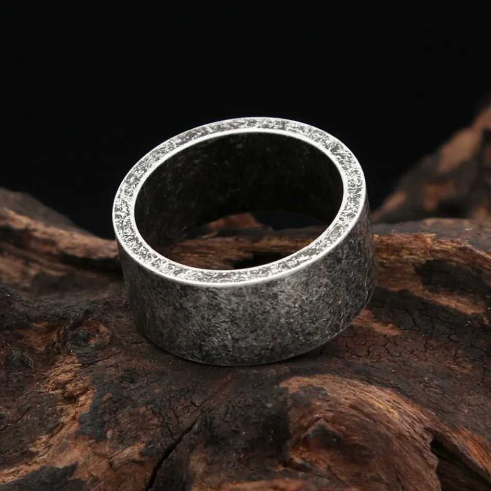 New Antique Silver Color Simple Rings For Men Women 316L Stainless Steel Punk Hip Hop Fashion Couple Ring Charm Party Jewelry J251020