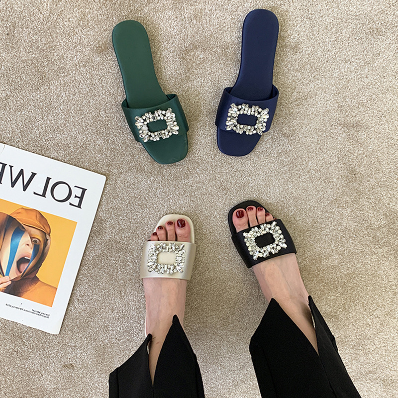 Satin Womens Slippers Summer 2024 Water Diamond Buckle Flat Elegant Sandals Womens Fashion Outdoor Beach Shoes Slippery 240710