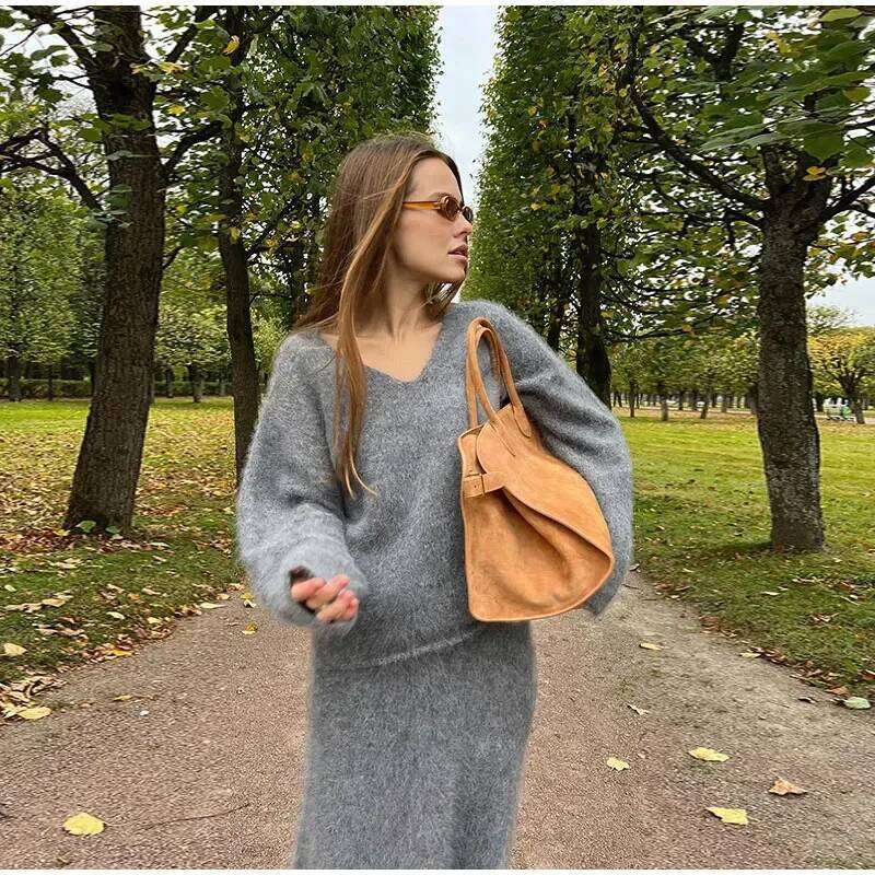Fall V-Neck Tops Long Skirt Sets Women Fluffy Soft Mink Cashmere Sweater Suits Female Elegant Solid Warm Outfits Z002 251020 251020