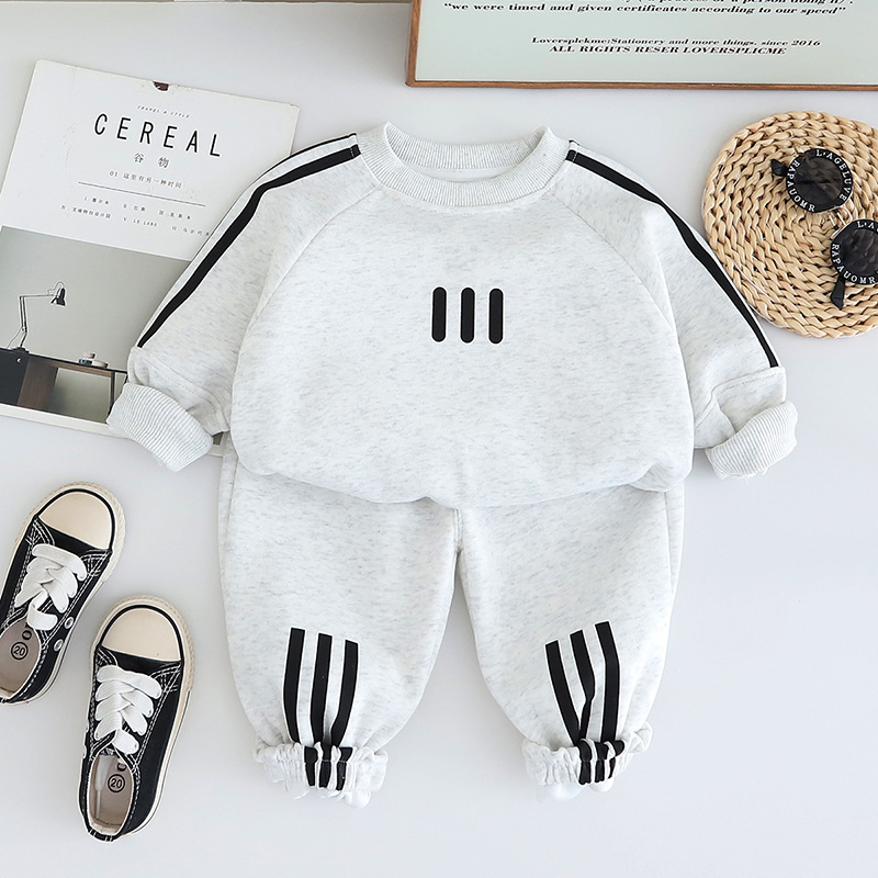 2025 new hot selling striped round neck long sleeved stylish versatile hoodie two-piece set for boys and babies in spring