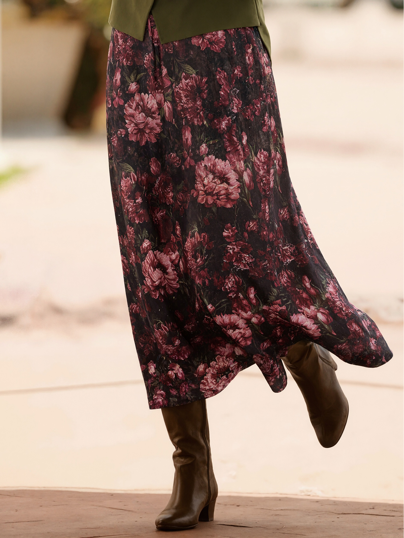 Women's Autumn & Winter New Retro Elegant Floral Printed Midi Skirt, Casual Commute & Dating Milk Silk Skir-CF56374