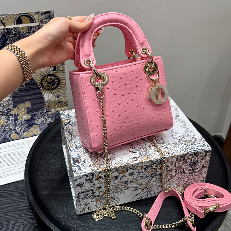 Designer bag,Mini Handbag, Featuring an ostrich patterned leather exterior and Quilted details,luxurious high quality fashion bag.