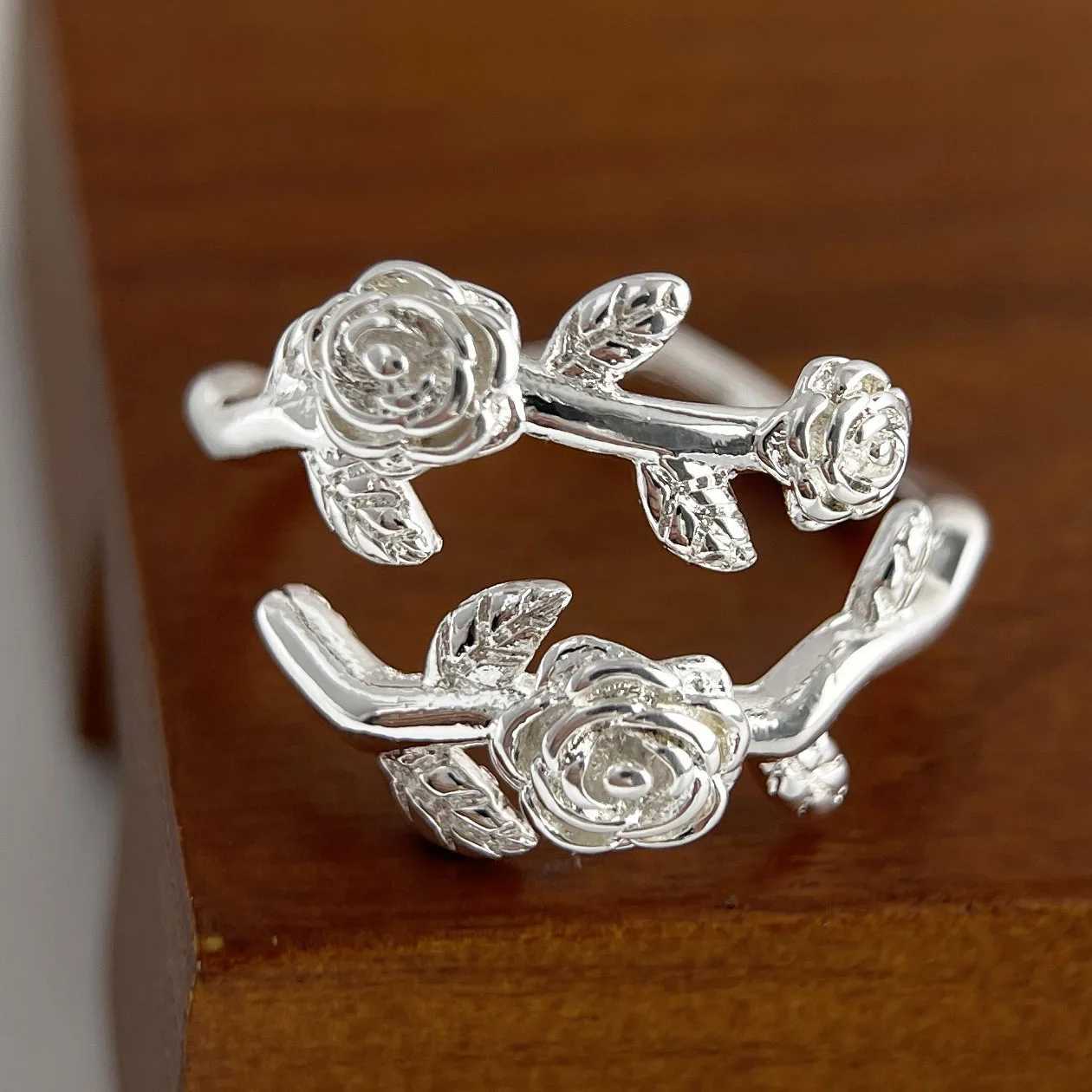 925 Sterling Silver Rings for Women Couple Minimalist Handmade Simple Retro Rose Flower Ring Fine Jewelry Gift Prevent Allergy J251020