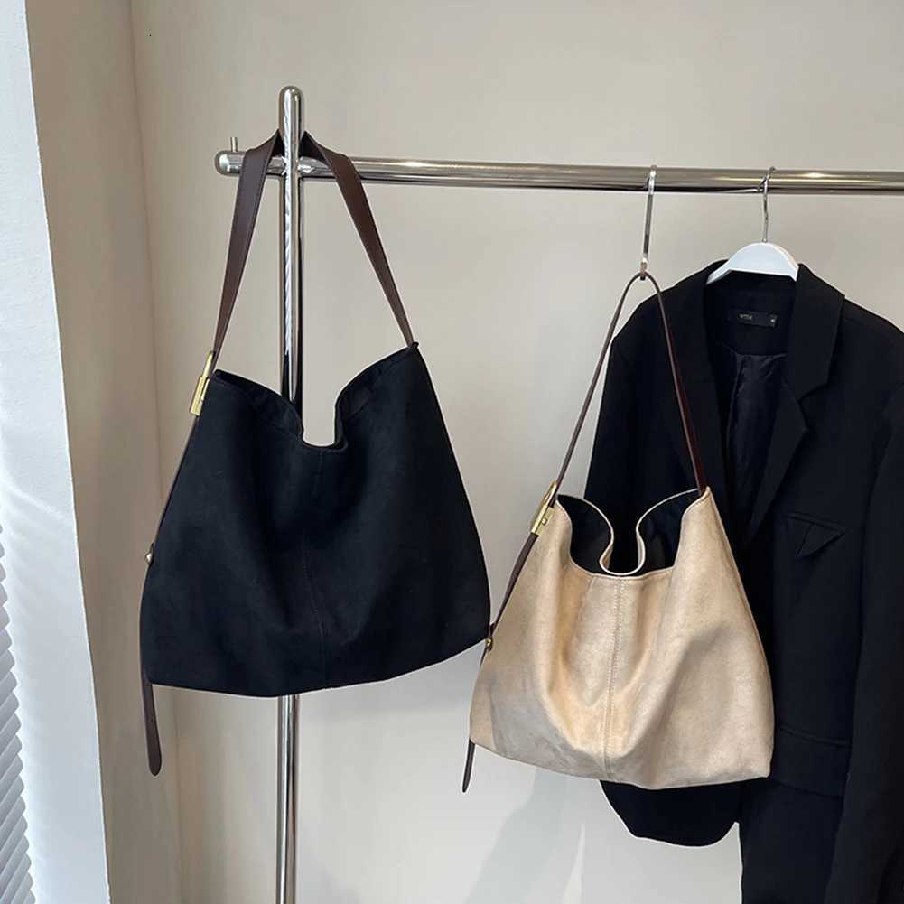 Women Vintage Shoulder Bag Large Capacity Suede Slouchy Crossbody Bag Adjustable Strap Casual Satchel Bag Female Commute BagT251020