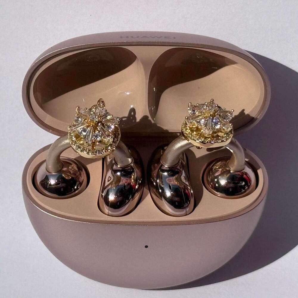 Sparkling Snowflake Zircon Clip-on Buckle Exquisite Versatile High-end Niche Design Earphone DIY Accessories - view 3