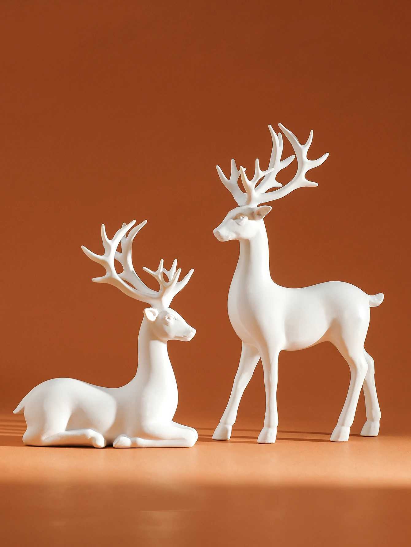2 Pcs Reindeer Christmas Table Decoration for Home Indoor Xmas Holiday Small Statue Rustic Table Decor Christmas Reindeer Decor C251020