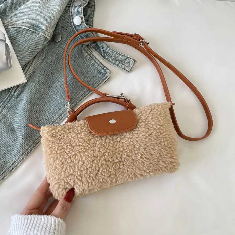 Khaki Lamb Woolen Handbag 2025 Winter Versatile Small Pu Leather Shoulder Crossbody Phone Bag Ladies Hobo Bag ClutchesT251020