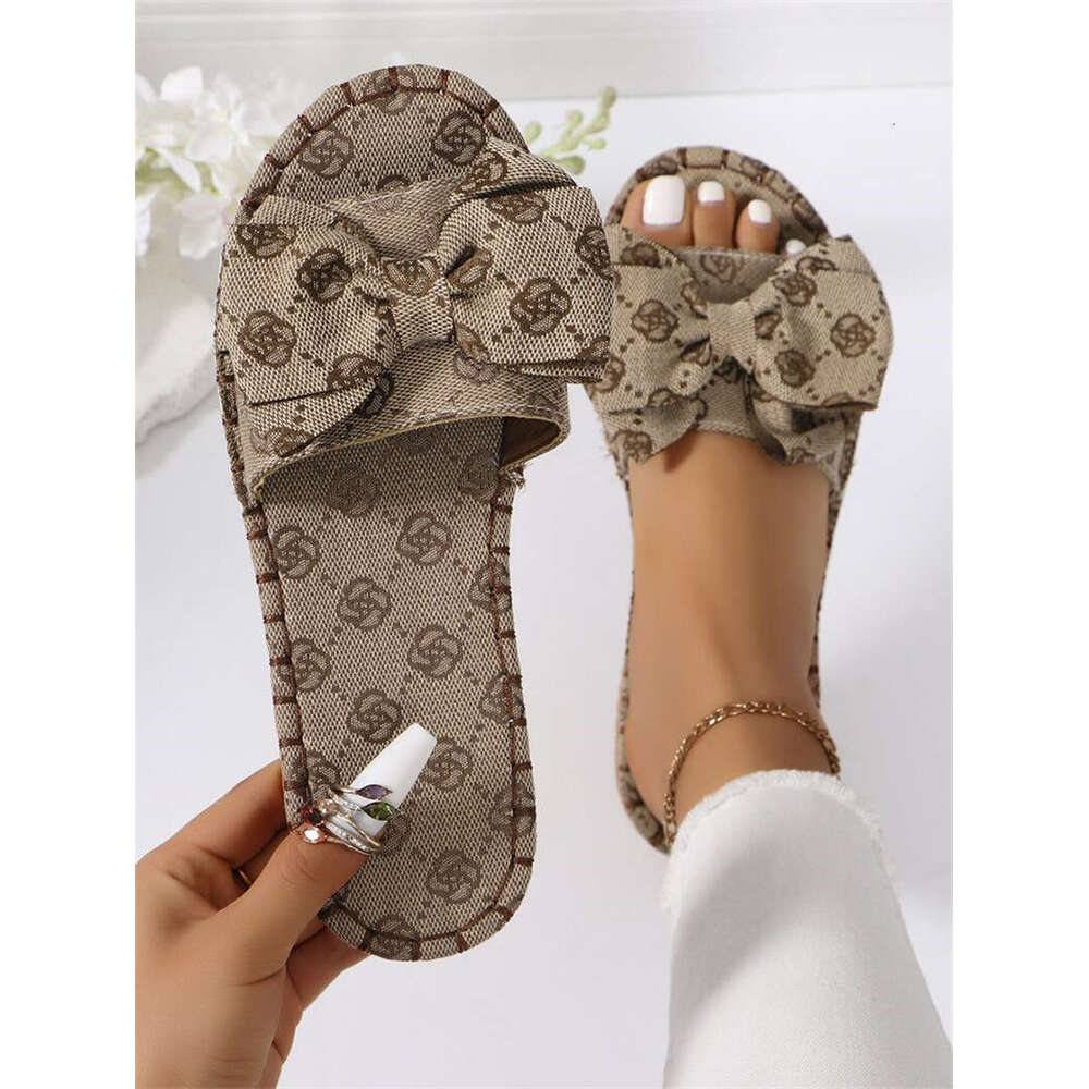 2025 new summer free shipping large size outdoor designer slippers bowknot flat heel womens sandals